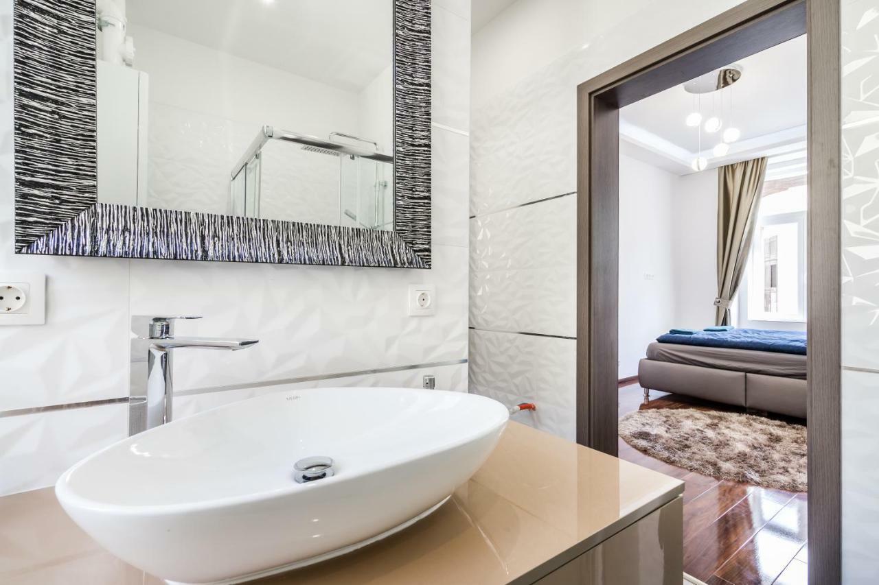 Centrum Opera Luxury Apartment With Free Garage Budapešť Exteriér fotografie